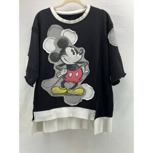 Wearable art mickey XL women’s sweatshirt